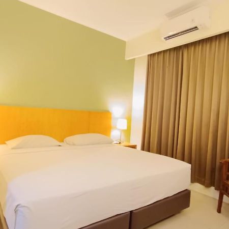 วิซาตา โฮเทล แอมเปรา Hotel ปาเลมบัง ภายนอก รูปภาพ